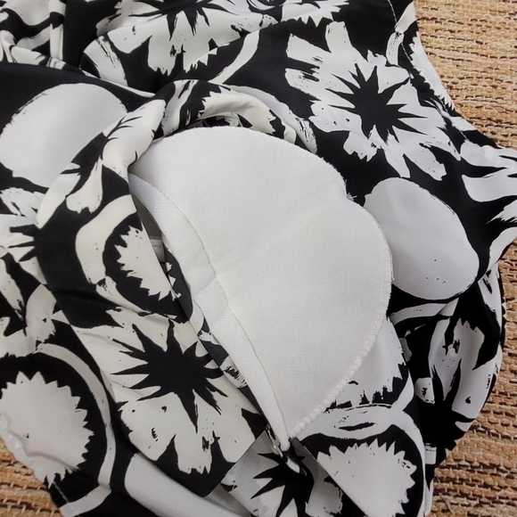 VINTAGE Satin Abstract Print Blouse - Picture 6 of 11